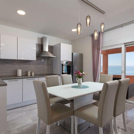 Luxury Apartment Nora Podstrana Luaran gambar