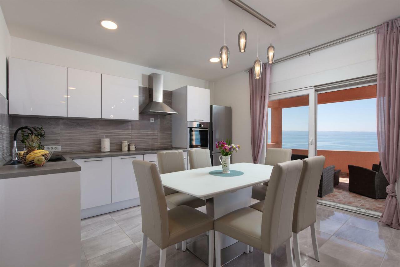 Luxury Apartment Nora Podstrana Luaran gambar