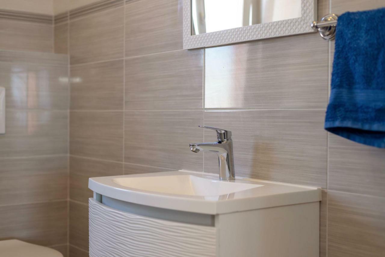 Luxury Apartment Nora Podstrana Luaran gambar