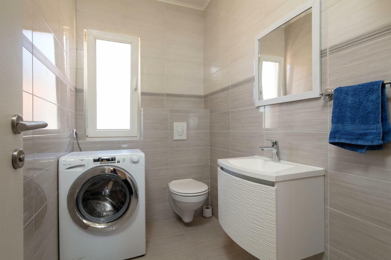Luxury Apartment Nora Podstrana Luaran gambar